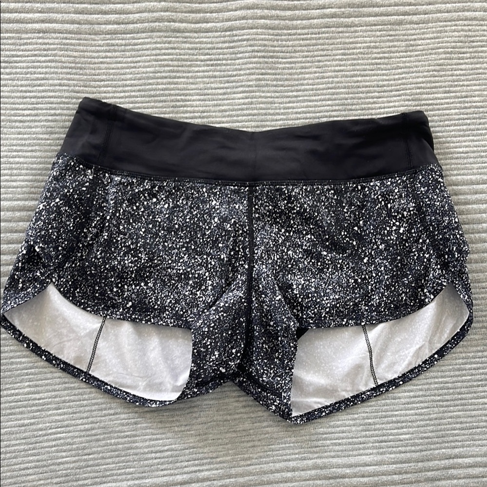 Lululemon speed up shorts- low rise, 2.5” inseam